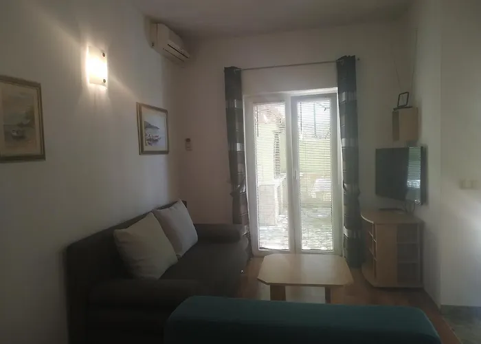 Jelena 아파트 오미스